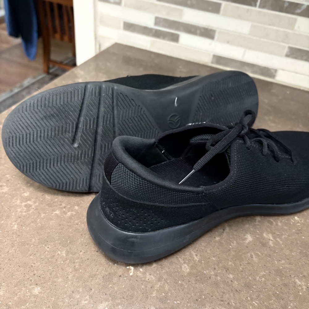Kizik Madrid Eco Knit Black Lace Sneakers Hands Free Mens Size 11.5 - Picture 4 of 4